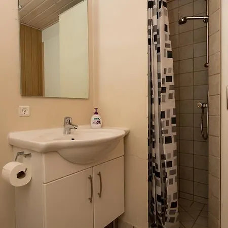 Aerenpris Holiday House בית נופש