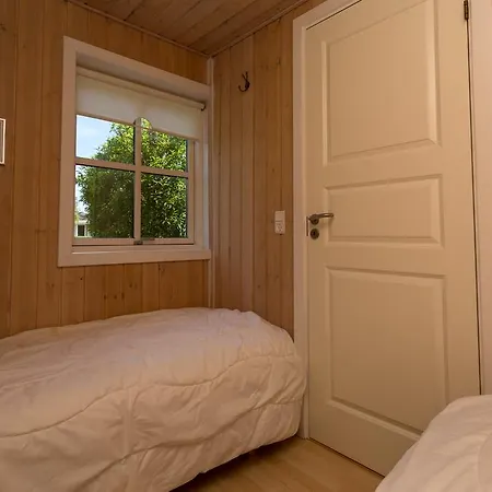בית נופש Aerenpris Holiday House קרטמינדה