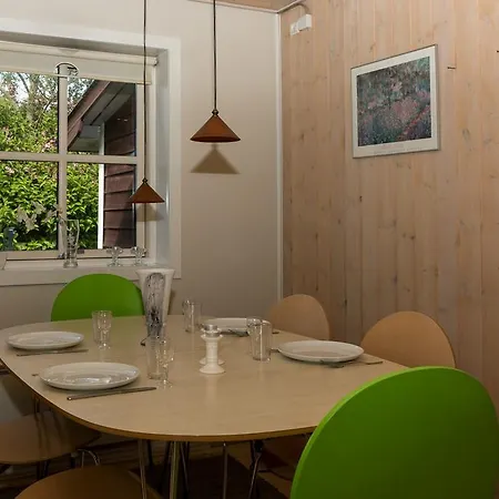 בית נופש Aerenpris Holiday House